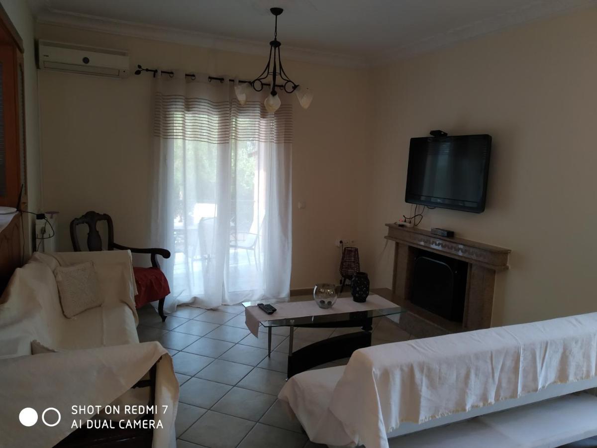 Villa Eleftheria Karavomylos Bagian luar foto