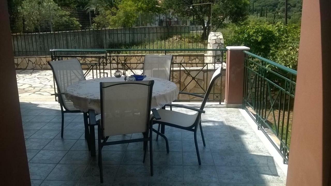 Villa Eleftheria Karavomylos Bagian luar foto